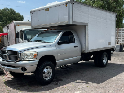 CAMIONETA RAM 400 CAJA SECA